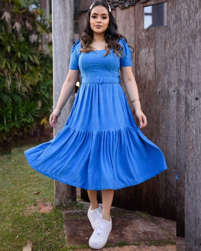 Vestido Longuete em Malha Lese: Elegância Clássica e Conforto para Todas as Ocasiões