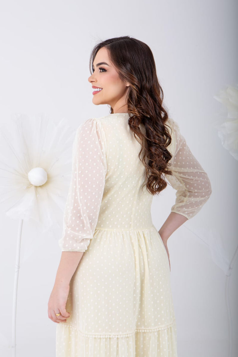 Sinta-se Linda e Confortável: Vestido Alice, o Vestido Perfeito para Celebrar Momentos Especiais!