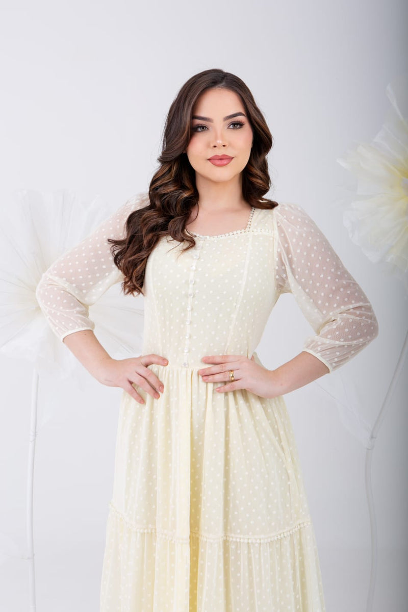 Sinta-se Linda e Confortável: Vestido Alice, o Vestido Perfeito para Celebrar Momentos Especiais!