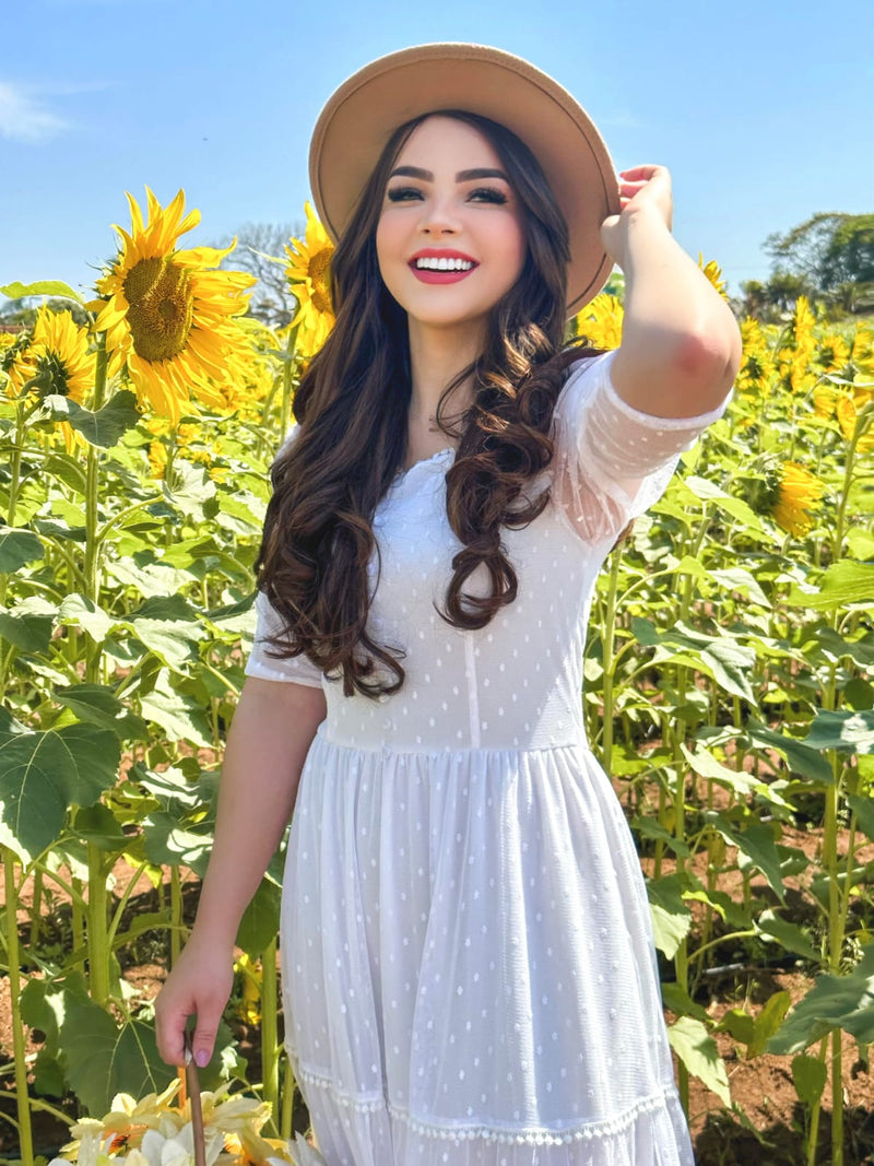Sinta-se Linda e Confortável: Vestido Alice, o Vestido Perfeito para Celebrar Momentos Especiais!