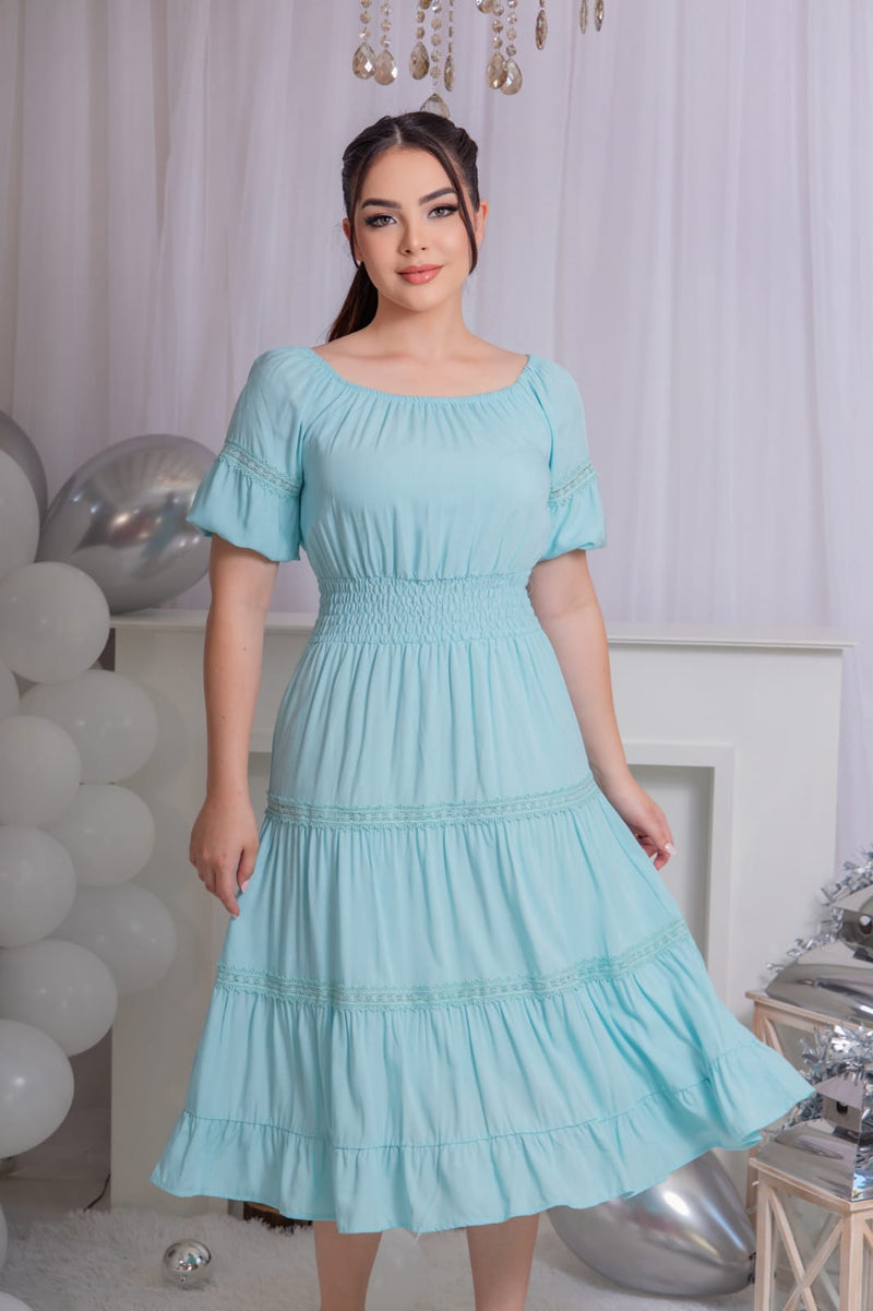 Deslumbre-se com o Vestido Laís: Leveza e Sofisticação em Cada Detalhe!