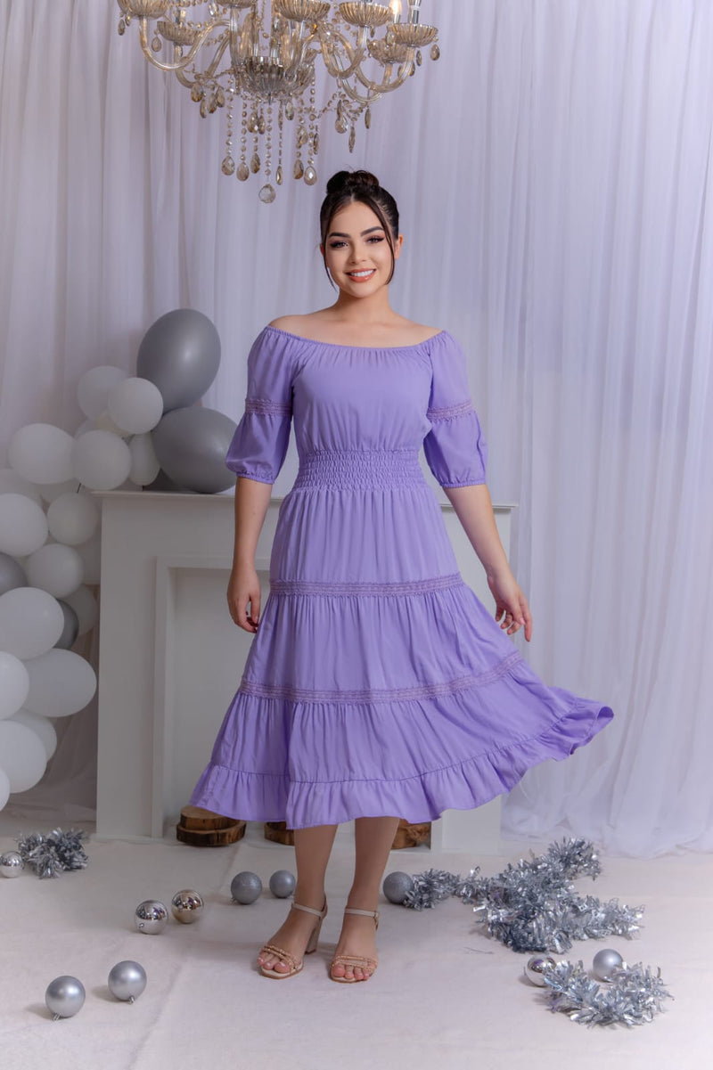 Deslumbre-se com o Vestido Laís: Leveza e Sofisticação em Cada Detalhe!