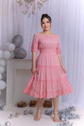 Deslumbre-se com o Vestido Laís: Leveza e Sofisticação em Cada Detalhe!
