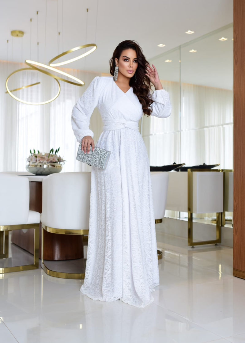 Vestido de Casamento, em Renda Forrada: Elegância e Conforto para o Seu Grande Dia
