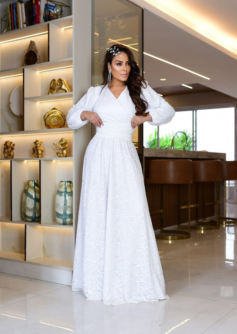 Vestido de Casamento, em Renda Forrada: Elegância e Conforto para o Seu Grande Dia