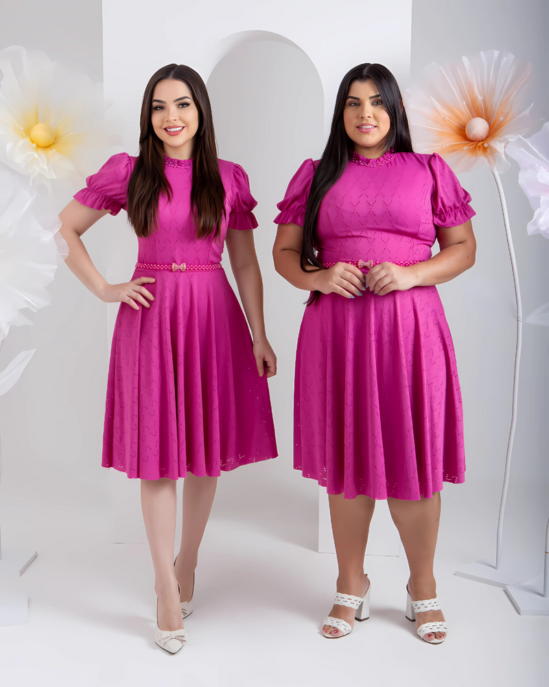 Vestido Pietra em Laise: Elegância e Romantismo em Cada Detalhe